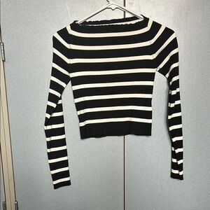 Double Zero Black and White Long Sleeve Fitted Crop Top